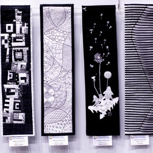 Blick in die Ausstellung - QuilThuer - ...einfach nur schwarz-weiss