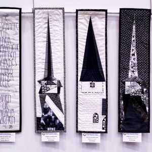 Blick in die Ausstellung - QuilThuer - ...einfach nur schwarz-weiss