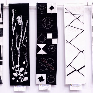 Blick in die Ausstellung - QuilThuer - ...einfach nur schwarz-weiss