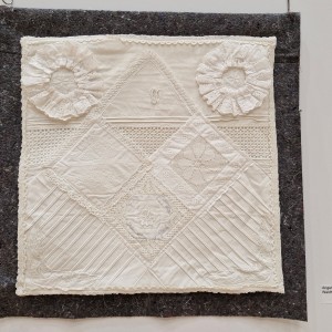 Blick in die Ausstellung - Lippetal Quilter - Weiße Schätze & Farbklecks