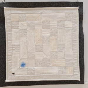 Blick in die Ausstellung - Lippetal Quilter - Weiße Schätze & Farbklecks