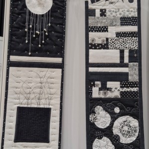 Blick in die Ausstellung - QuilThuer - ...einfach nur schwarz-weiss