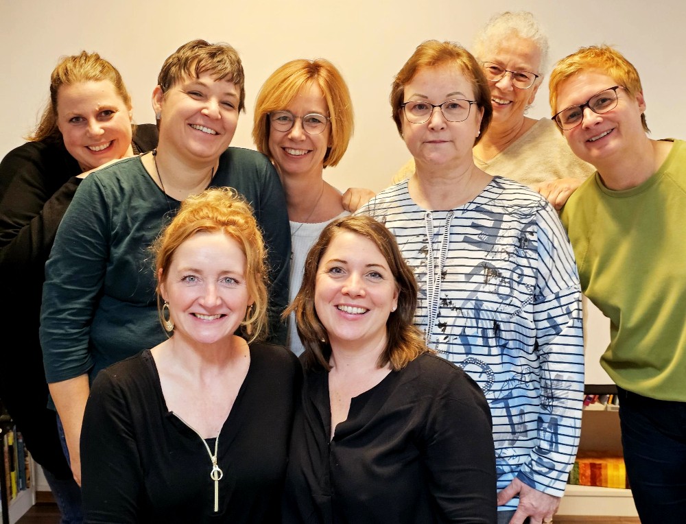 Abschlussarbeiten der  Zertifikantinnen der Kursleiterausbildung des Ausbildungsjahres 2025/26