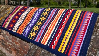 Seminole-Patchwork: Farbenfrohe, grafische Muster, die kompliziert aussehen, aber einer einfachen Logik folgen