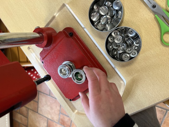 Knopfmaschine